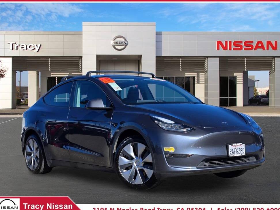 TESLA MODEL Y 2022 7SAYGAEE4NF381906 image